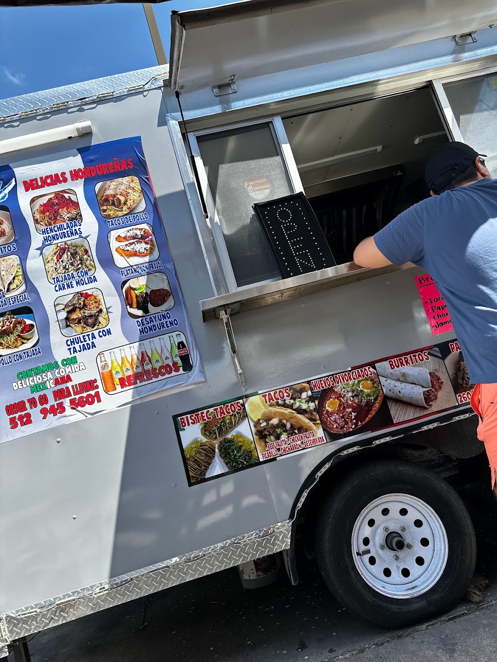 Hondu Mexi Foods | restaurant | 2601 W Braker Ln, Austin, TX 78758, USA | 5129455601 OR +1 512-945-5601