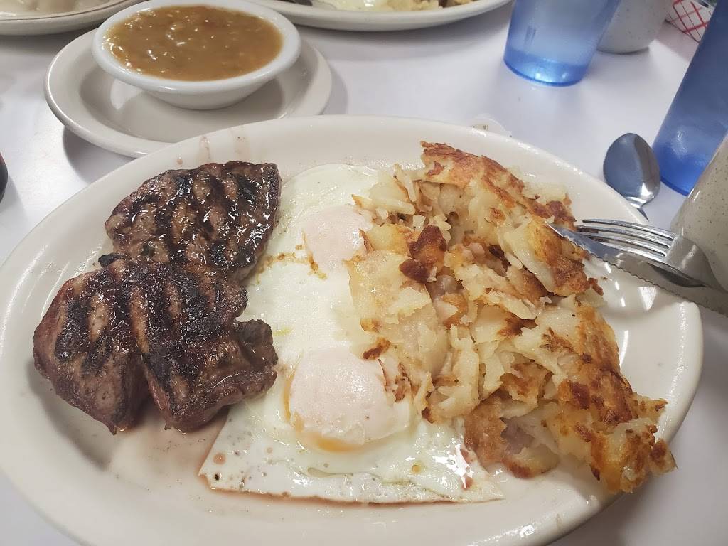 Swifts Breakfast House | restaurant | 930 Santa Fe Dr, Denver, CO 80204, USA | 3036239743 OR +1 303-623-9743