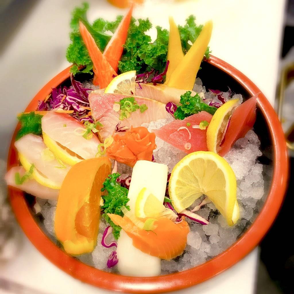 Lotus Thai & Sushi | restaurant | 2886 Town Center Blvd, Crestview Hills, KY 41017, USA | 8593312073 OR +1 859-331-2073