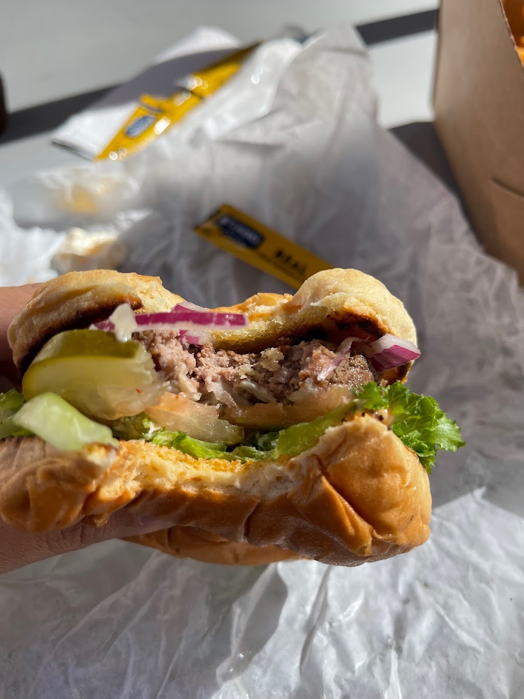 Bread and Burger | restaurant | 100 W Bay St Ste 103, Jacksonville, FL 32202, USA | 9048626992 OR +1 904-862-6992