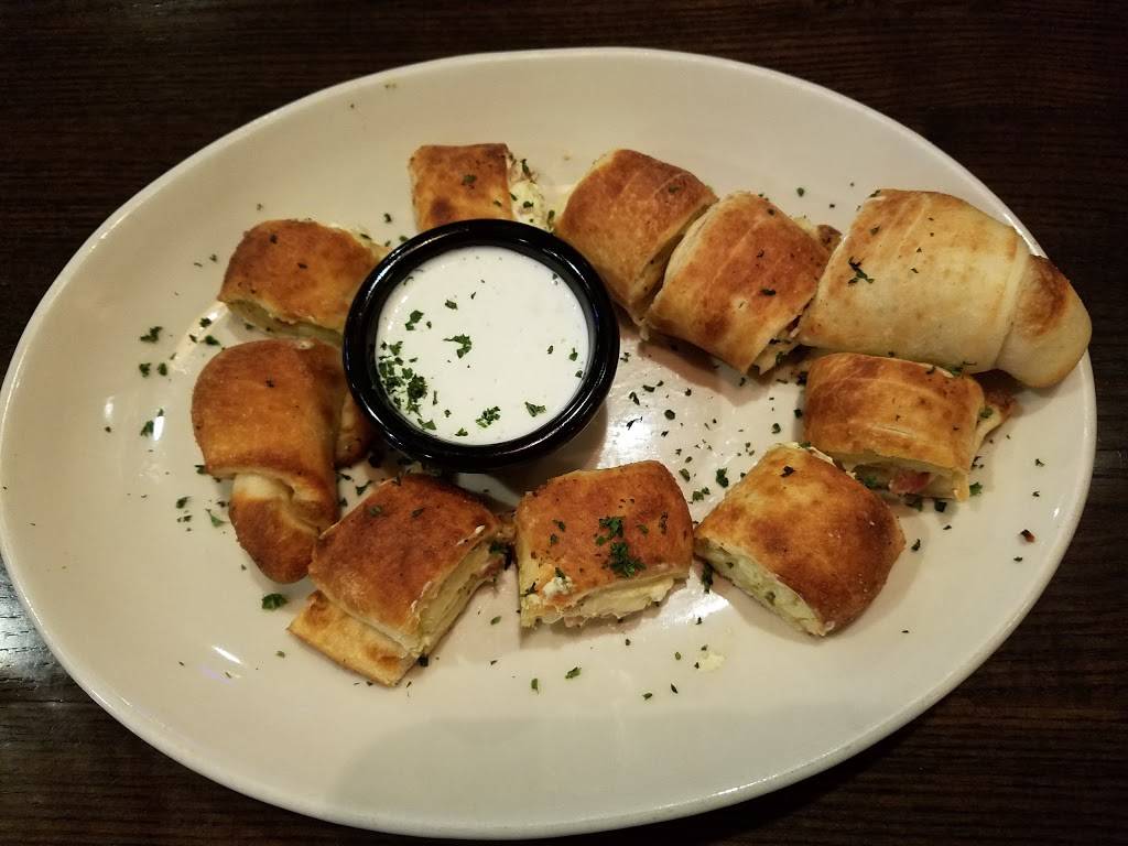 Paninos Eastside | restaurant | 3015 New Center Point, Colorado Springs, CO 80922, USA | 7193802720 OR +1 719-380-2720