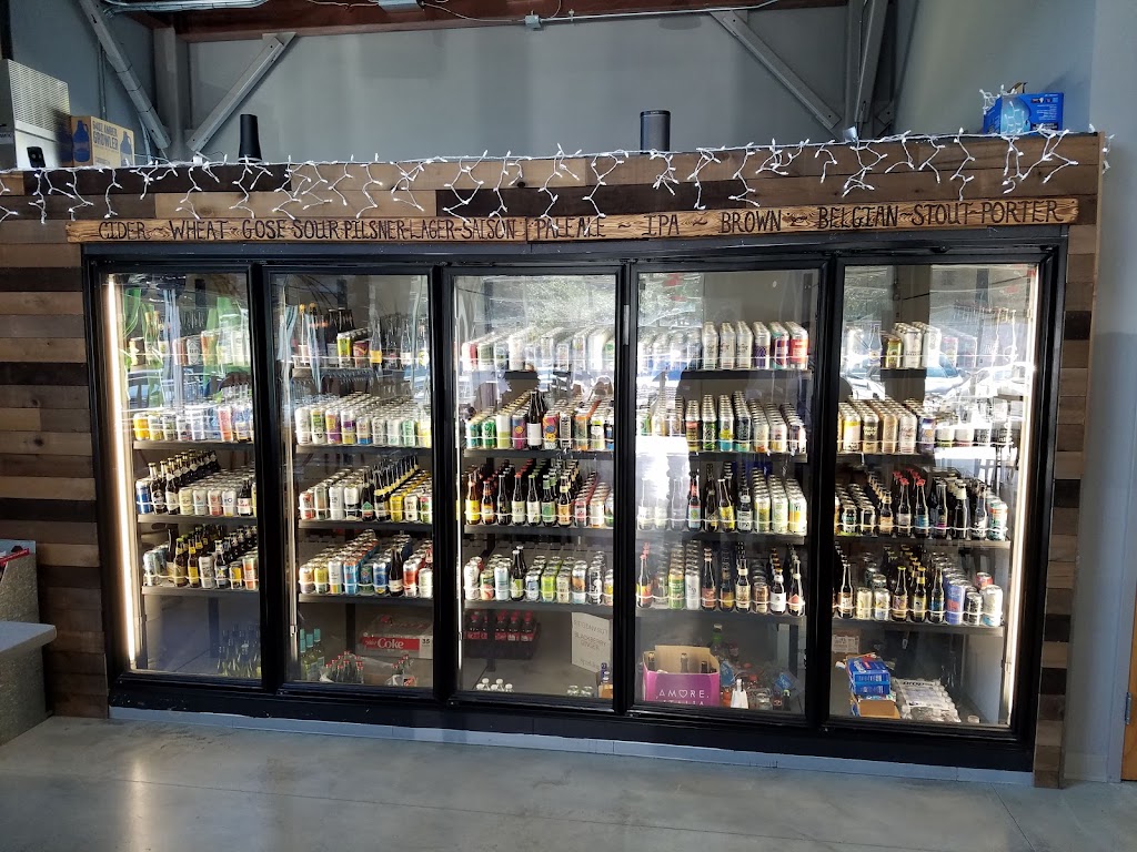 House of Hops - McNeil Pointe | restaurant | 2340 Bale St # 112, Raleigh, NC 27608, USA | 9192394057 OR +1 919-239-4057