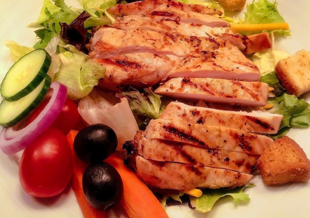 The Mathis Grill | restaurant | Rd #111, 8618 N Terminal Cir, San Angelo, TX 76904, USA | 3257036683 OR +1 325-703-6683