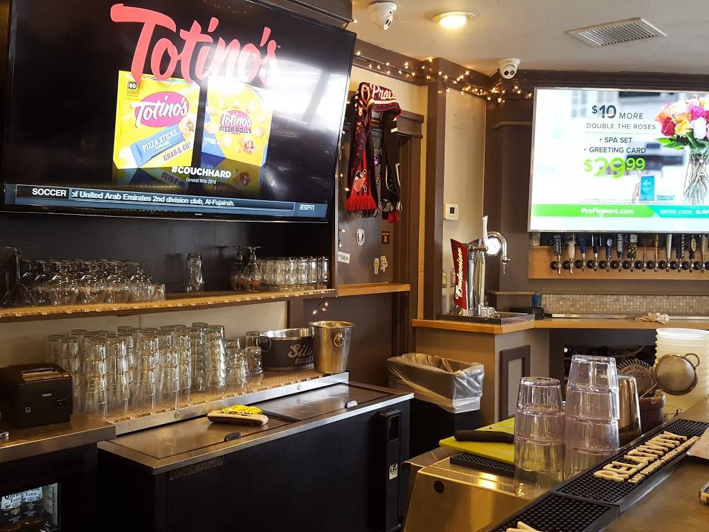 Brass Monkey | restaurant | 800 Allens Ave, Providence, RI 02905, USA | 4017851818 OR +1 401-785-1818