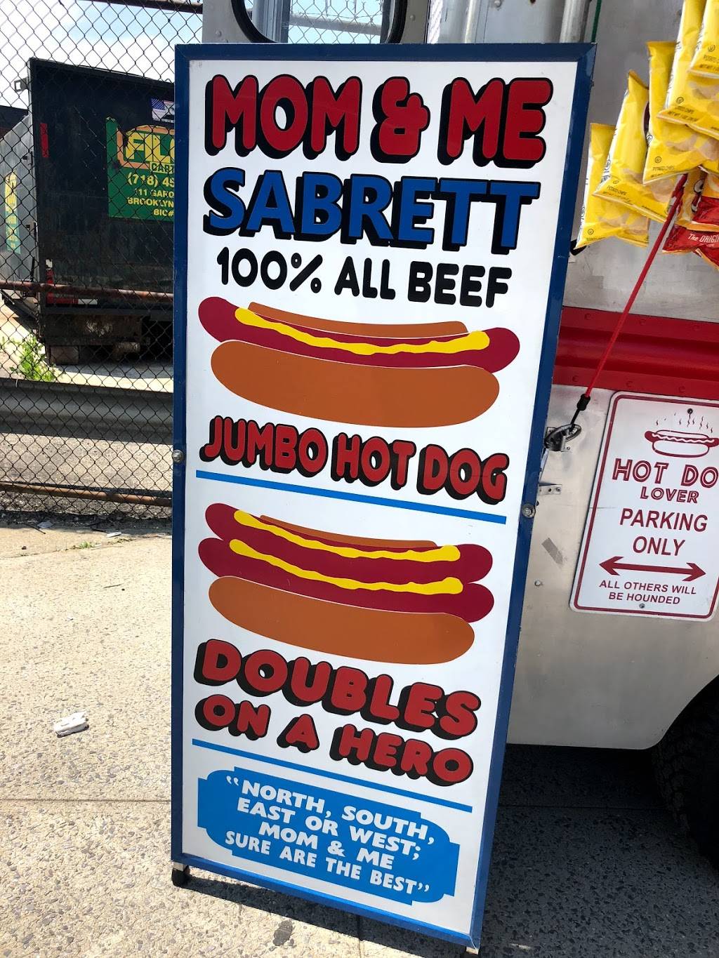 Mom & Me Hot Dog Truck | meal takeaway | Brooklyn, NY 11234, USA | 7186444463 OR +1 718-644-4463