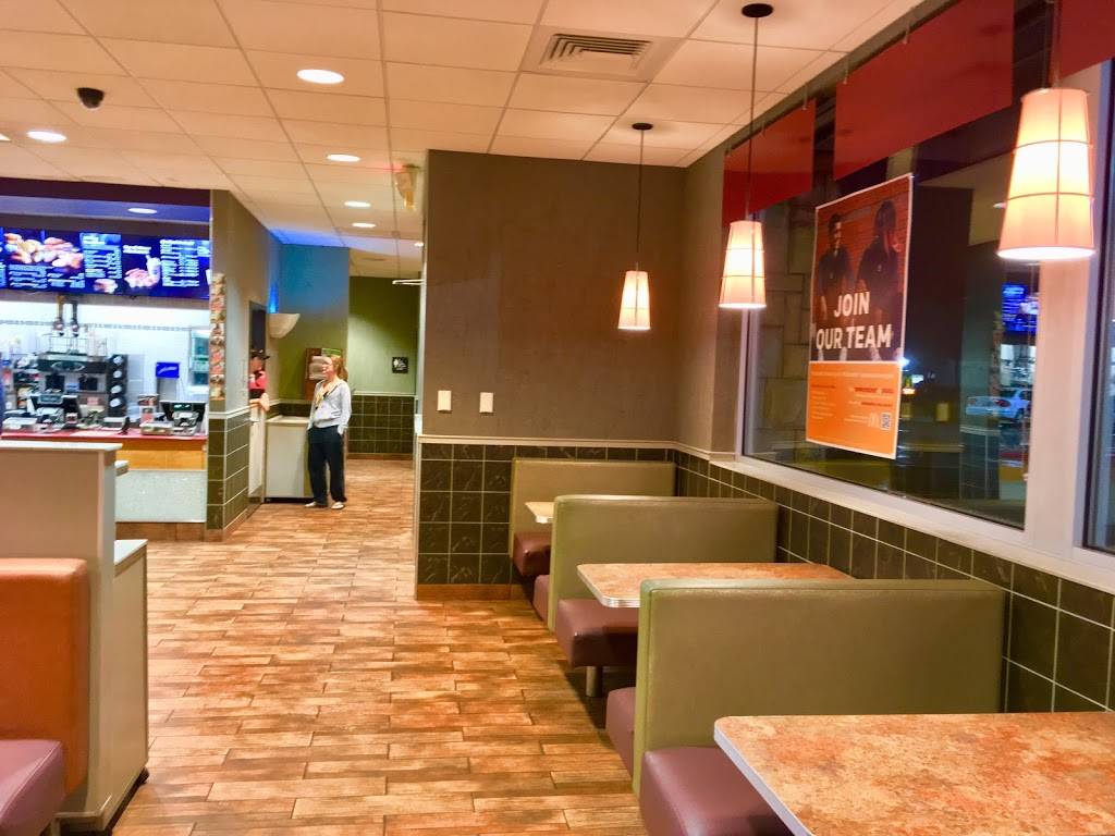 McDonalds | cafe | 13 E Northbrook Dr, Dwight, IL 60420, USA | 8155849008 OR +1 815-584-9008