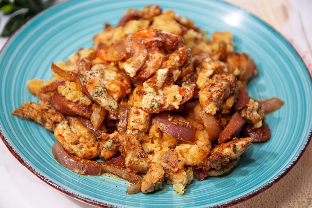 Mitten Kitchen | restaurant | 410 W McNichols Rd, Detroit, MI 48203, USA | 3138260649 OR +1 313-826-0649