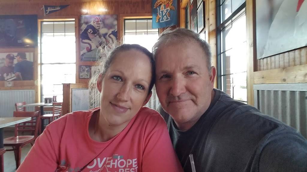 Abners Famous Chicken | restaurant | 1480 W Government St, Brandon, MS 39042, USA | 6018248904 OR +1 601-824-8904