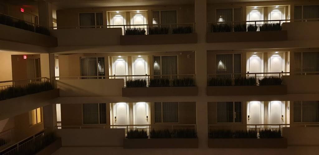 The Grille at Hobbs Brook | restaurant | 550 Winter St, Waltham, MA 02451, USA | 7818906767 OR +1 781-890-6767