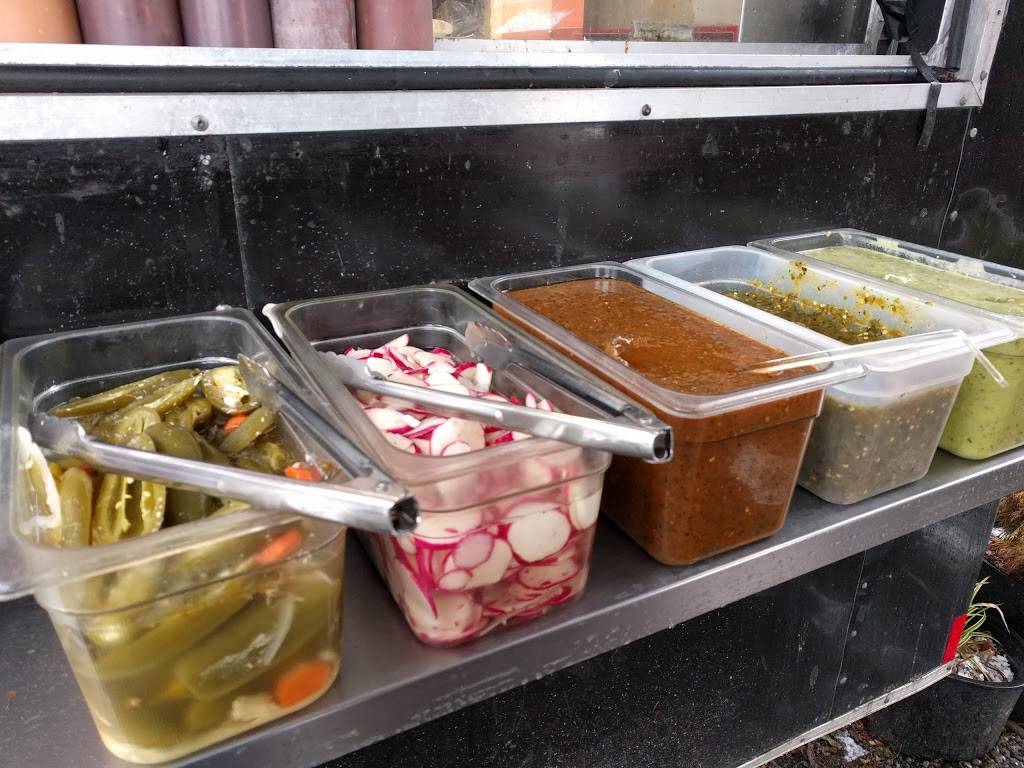 El Camion - NORTH | restaurant | 11728 Aurora Ave N, Seattle, WA 98133, USA | 2063672777 OR +1 206-367-2777