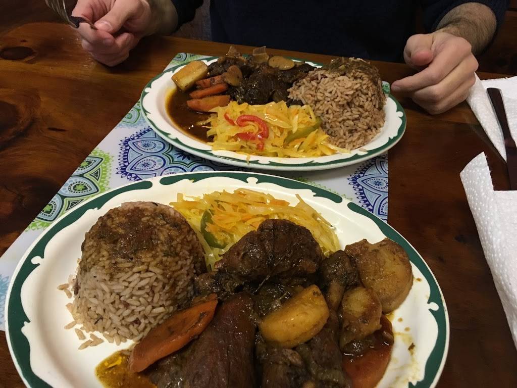 Island Breeze | restaurant | 517 Mandeville St, Utica, NY 13502, USA | 3155075452 OR +1 315-507-5452