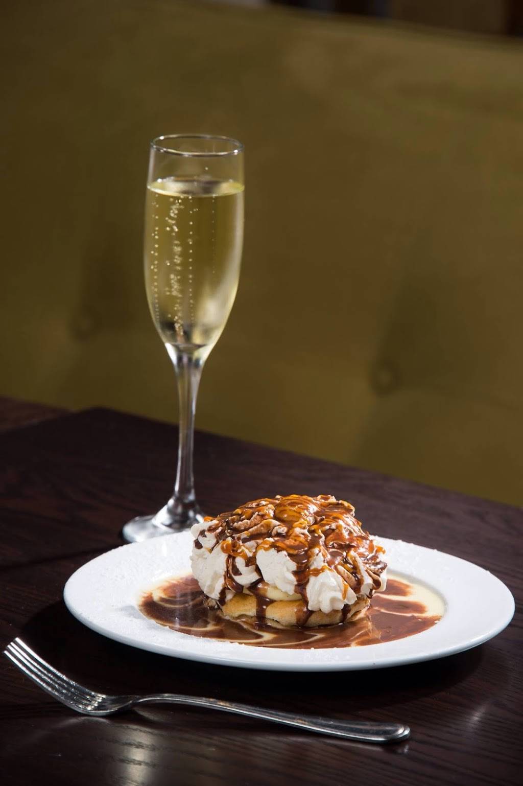 The Parisian Restaurant & Wine Bar | restaurant | 201 North, US-1 d9, Jupiter, FL 33477, USA | 5613602224 OR +1 561-360-2224