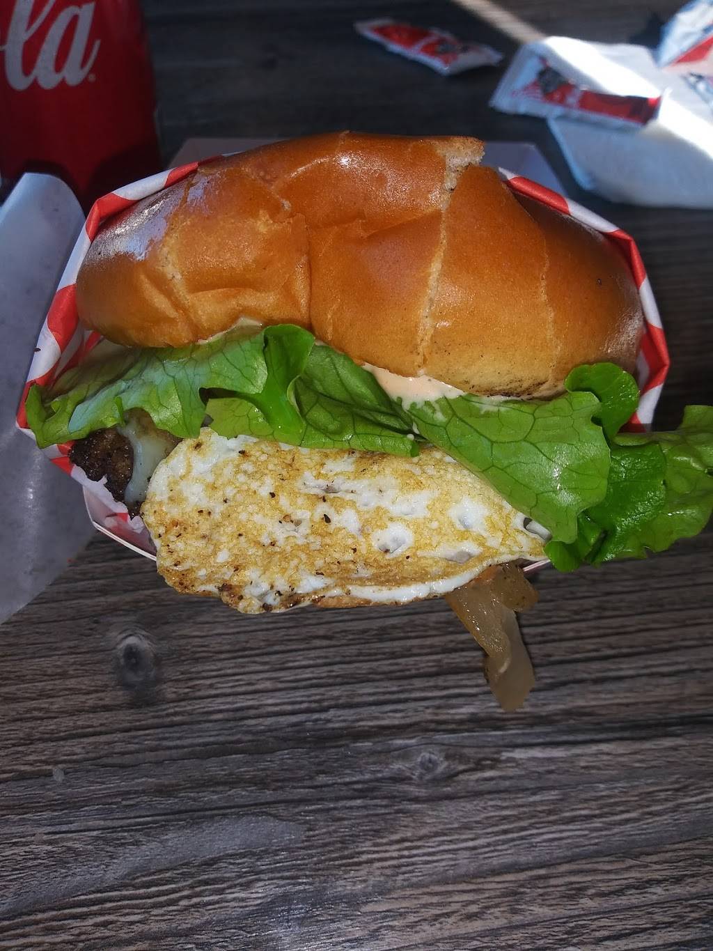 Hole in the Wall Burger | restaurant | 25262 Jeronimo Rd, Lake Forest, CA 92630, USA | 9493289049 OR +1 949-328-9049