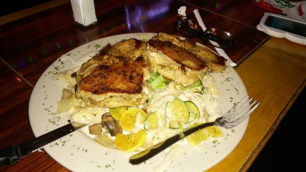 Fish Place | restaurant | 925 Texas Ave, La Marque, TX 77568, USA | 4099333000 OR +1 409-933-3000