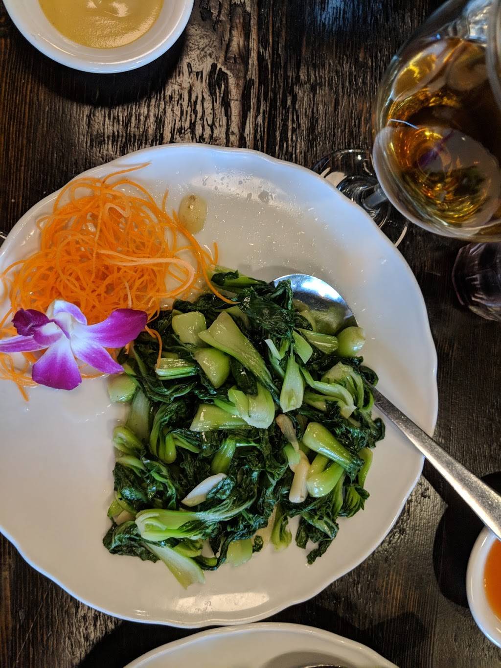 The Noble East | restaurant | 4 Alvin Pl, Montclair, NJ 07043, USA | 9737836800 OR +1 973-783-6800