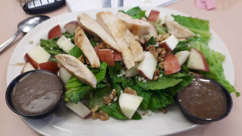 Friendlys | restaurant | 130 Rubber Ave, Naugatuck, CT 06770, USA | 2037296394 OR +1 203-729-6394