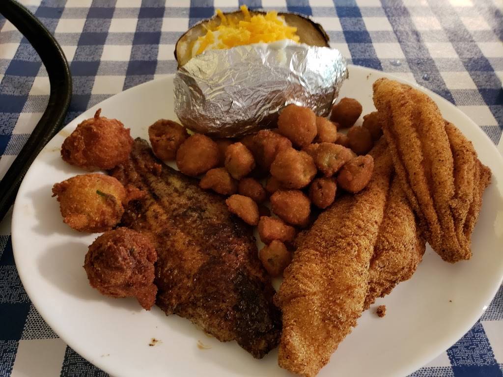 The Chatterbox Restaurant | restaurant | 3443 Red Banks Rd S, Byhalia, MS 38611, USA | 6628383300 OR +1 662-838-3300