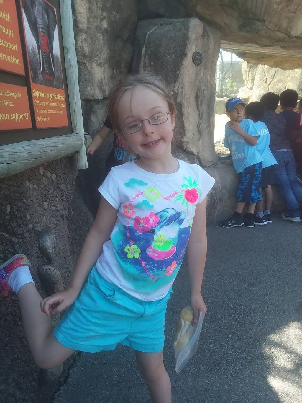 West Side Cafe | restaurant | 1200 W Washington St, Indianapolis, IN 46222, USA | 3176302001 OR +1 317-630-2001