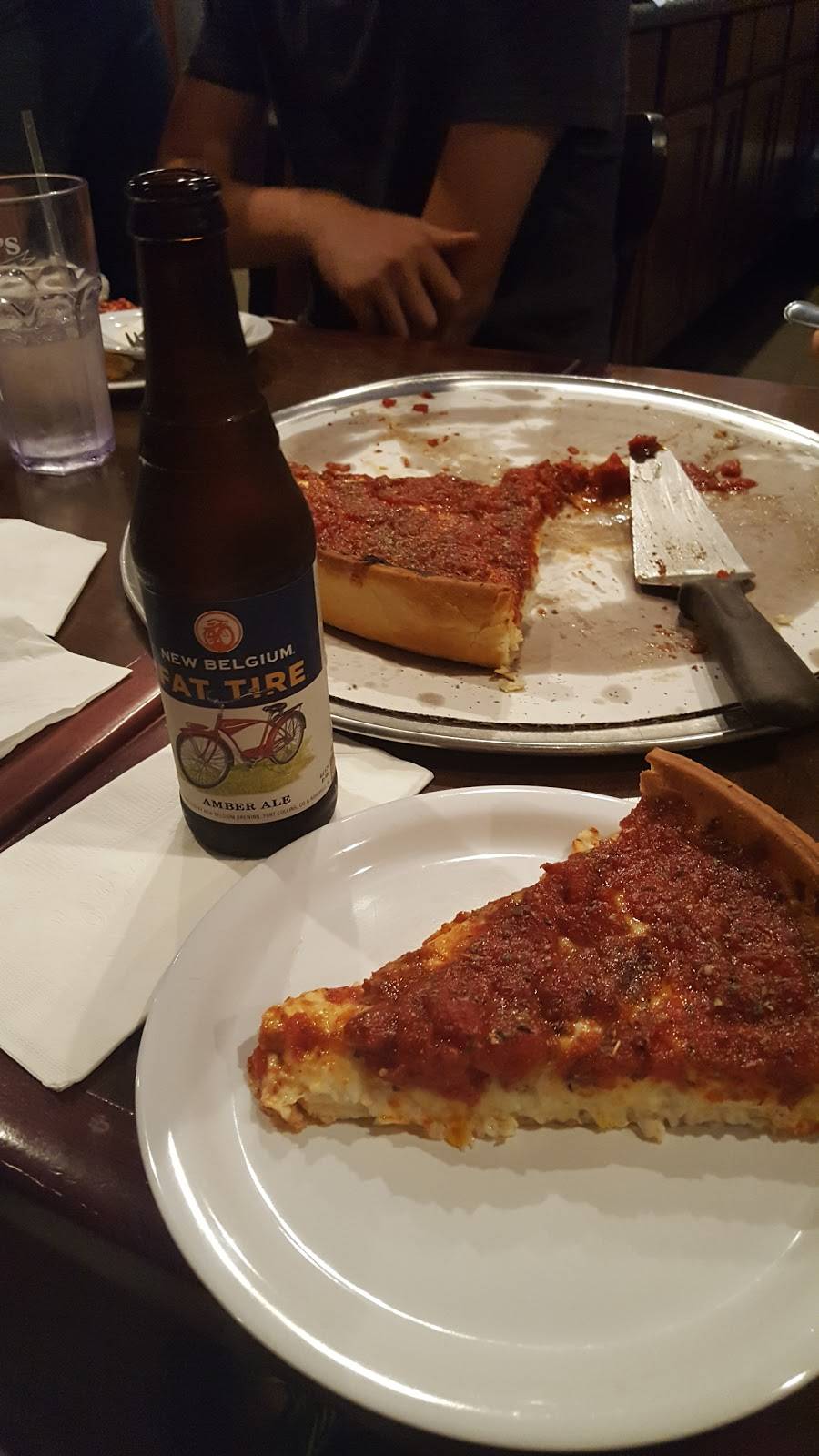 Rosatis Pizza | restaurant | 1907 Market Way, Watertown, WI 53094, USA | 9202614222 OR +1 920-261-4222