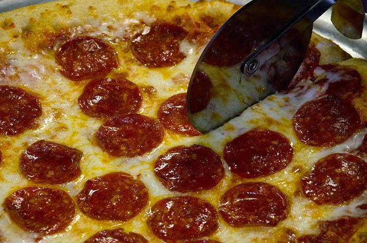 PJs Pizzeria | restaurant | 510 W 5th St, Pinconning, MI 48650, USA | 9898795433 OR +1 989-879-5433