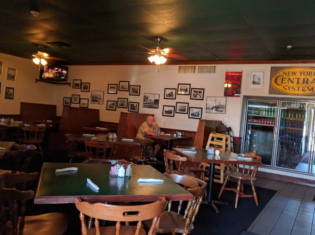 DAngelos Pizzeria | restaurant | 101 E Union St, Pacific, MO 63069, USA | 6362574466 OR +1 636-257-4466