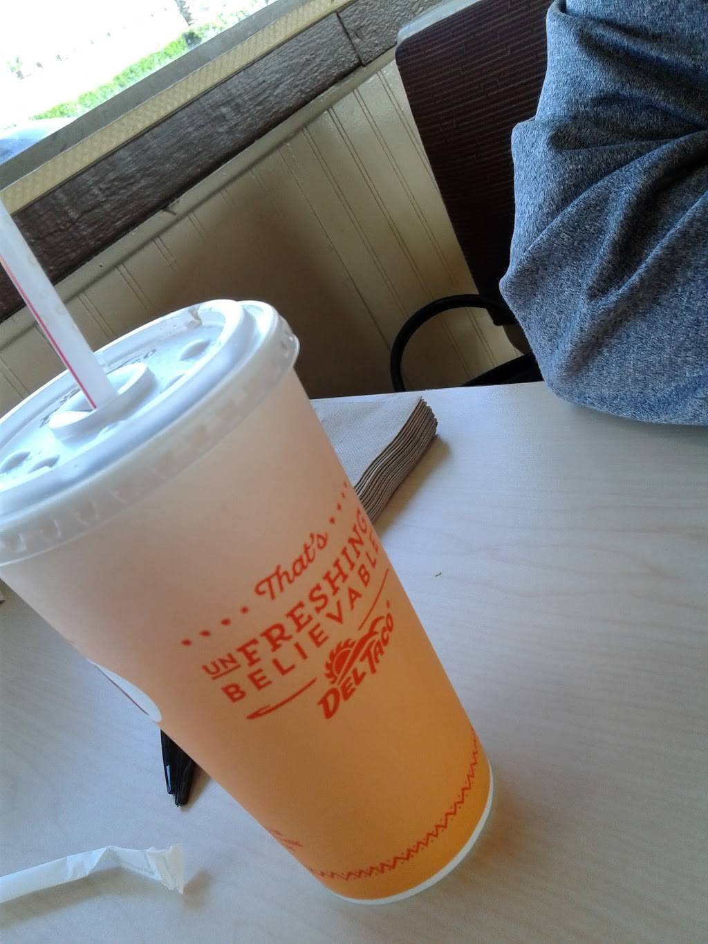 Del Taco | meal takeaway | 2607 N Tustin St, Orange, CA 92865, USA | 7149745575 OR +1 714-974-5575