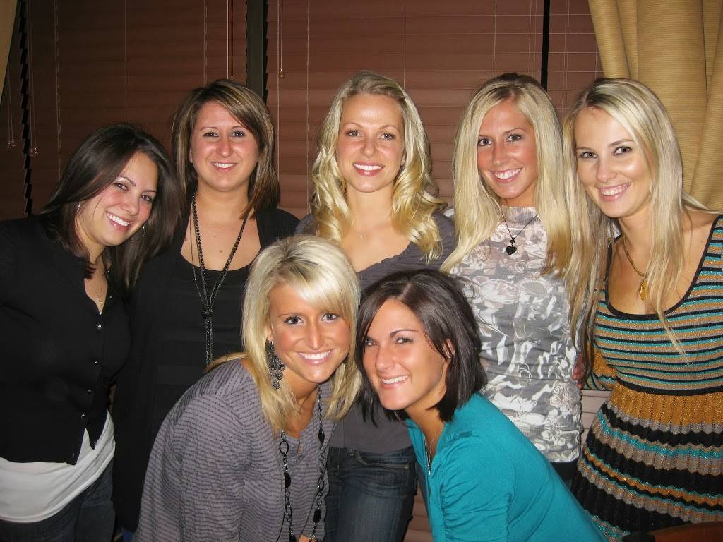 Americas Bar & Grill | restaurant | 2309 W Higgins Rd, Hoffman Estates, IL 60169, USA | 8478828600 OR +1 847-882-8600