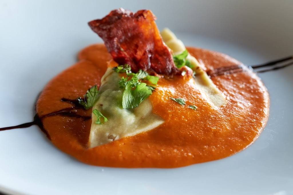 Maximos on Broad | restaurant | 2617 Broad Ave, Memphis, TN 38112, USA | 9014521111 OR +1 901-452-1111