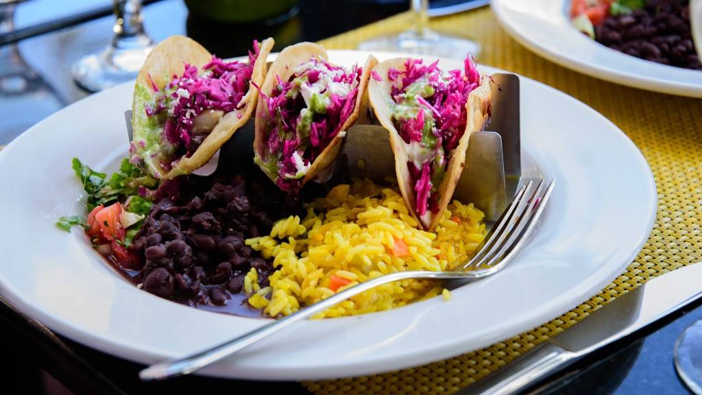 Chef Luis Restaurant | restaurant | 129 Elm St, New Canaan, CT 06840, USA | 2039725847 OR +1 203-972-5847