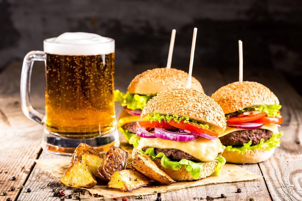 The Break Room Sports Bar & Grill | restaurant | 1123 Superior Ave, Tomah, WI 54660, USA | 6083722711 OR +1 608-372-2711