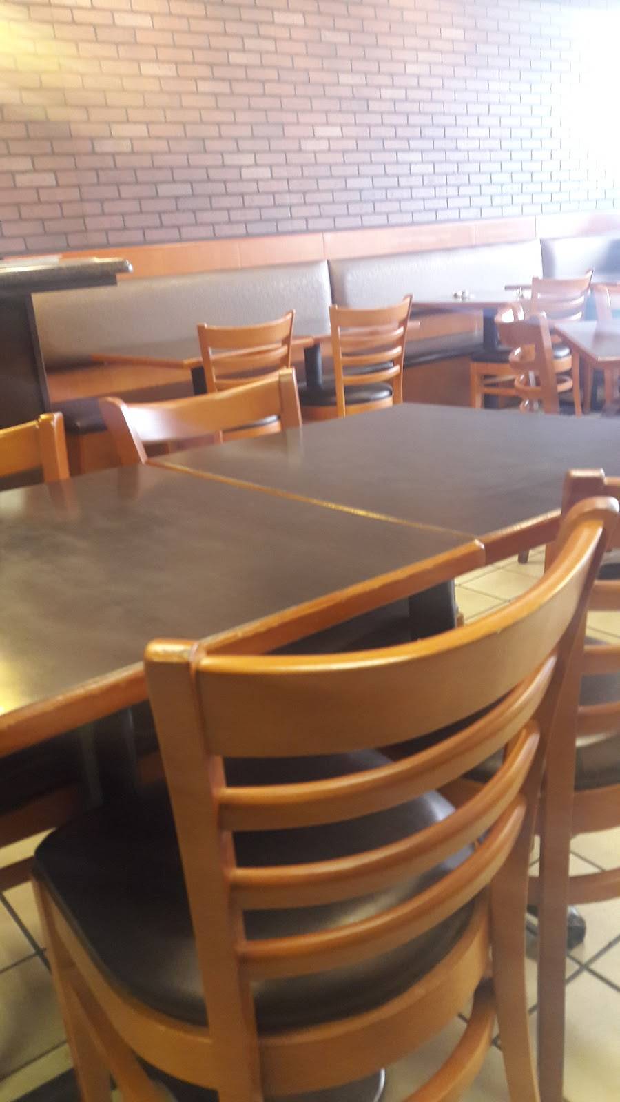 Pen Thai Sushi | restaurant | 1652 Algonquin Rd, Mt Prospect, IL 60056, USA | 8479560509 OR +1 847-956-0509