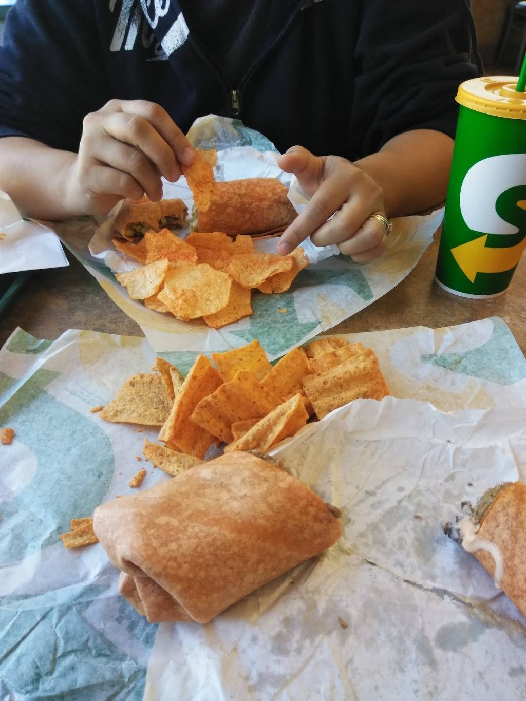 Subway Restaurants | restaurant | 603 Hampton St, Kershaw, SC 29067, USA | 8034754000 OR +1 803-475-4000