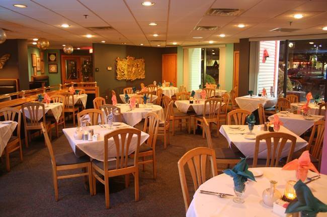 The Colosseum Restaurant | restaurant | 264 N Broadway # 101, Salem, NH 03079, USA | 6038981190 OR +1 603-898-1190