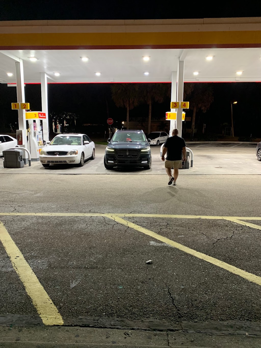 Shell | restaurant | 27998 Oakland Dr, Bonita Springs, FL 34135, USA | 2394953805 OR +1 239-495-3805