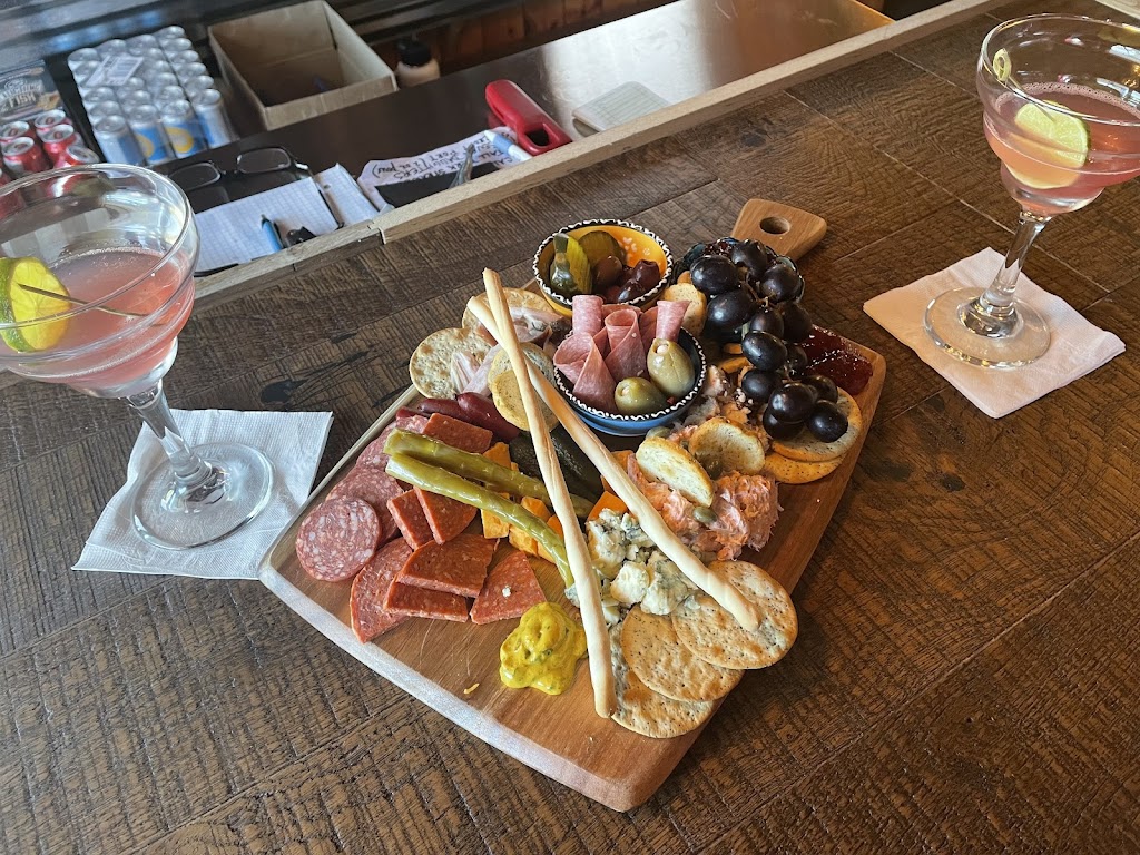 Angels Bar, Restaurant | restaurant | W11617 U.S. Rte 2, Naubinway, MI 49762, USA | 2313138739 OR +1 231-313-8739