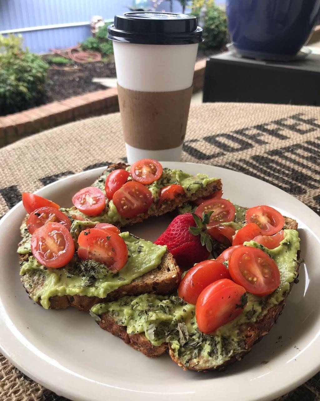 Eastside Local Eatery | cafe | 3102 Eastway Dr, Charlotte, NC 28205, USA | 9805852957 OR +1 980-585-2957