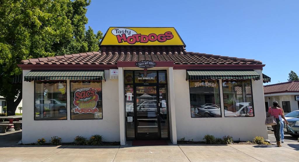 Sacs Tasty Hot Dogs | restaurant | 2445 Springs Rd, Vallejo, CA 94591, USA | 7076422442 OR +1 707-642-2442