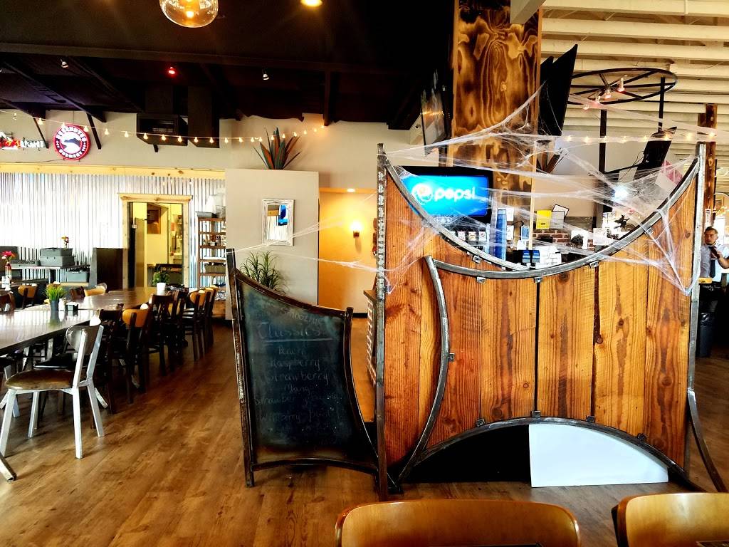 Cerveza Factory Grill & Cantina | restaurant | 11 N Parkway Ave #103, Battle Ground, WA 98604, USA | 3607235415 OR +1 360-723-5415