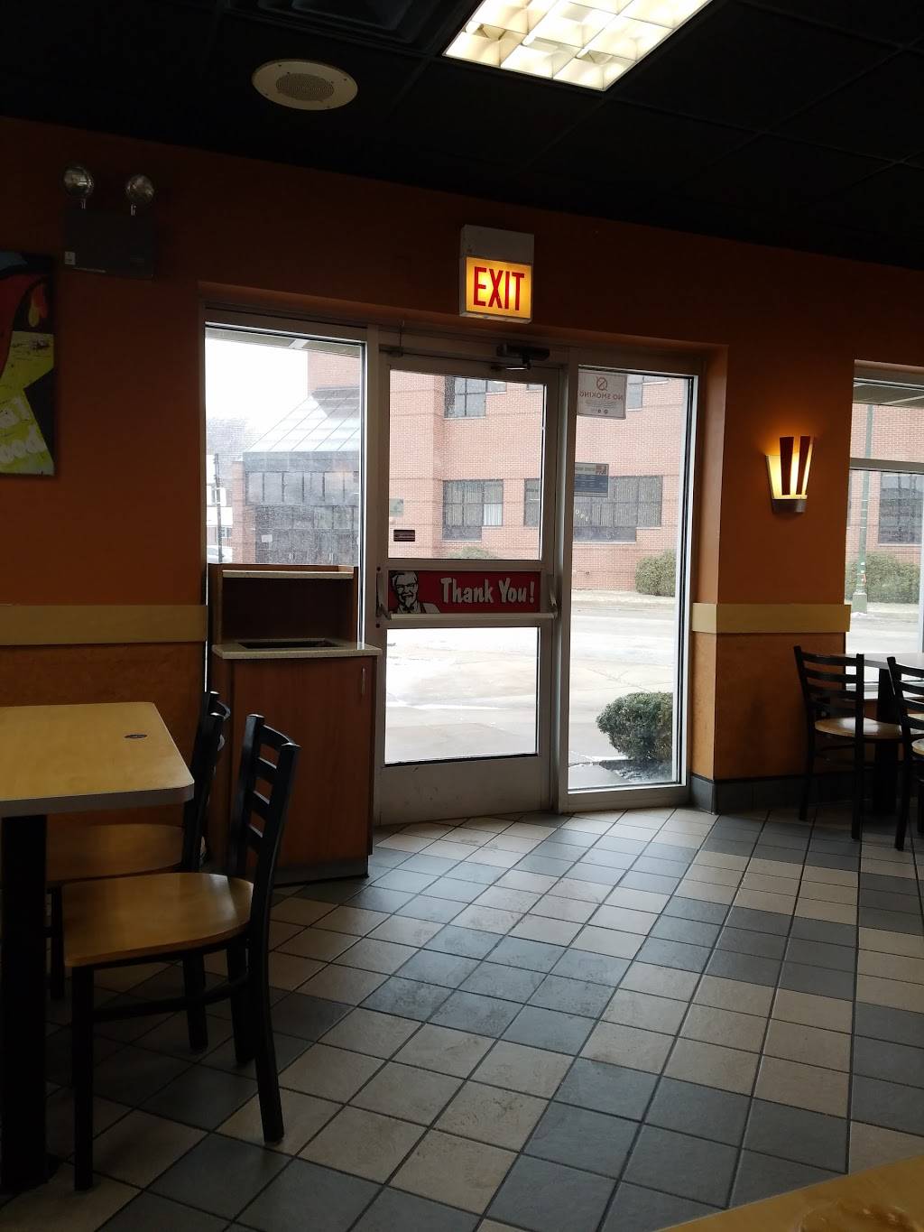 KFC | restaurant | 8307 South Chicago Avenue, Chicago, IL 60617, USA | 7739022839 OR +1 773-902-2839