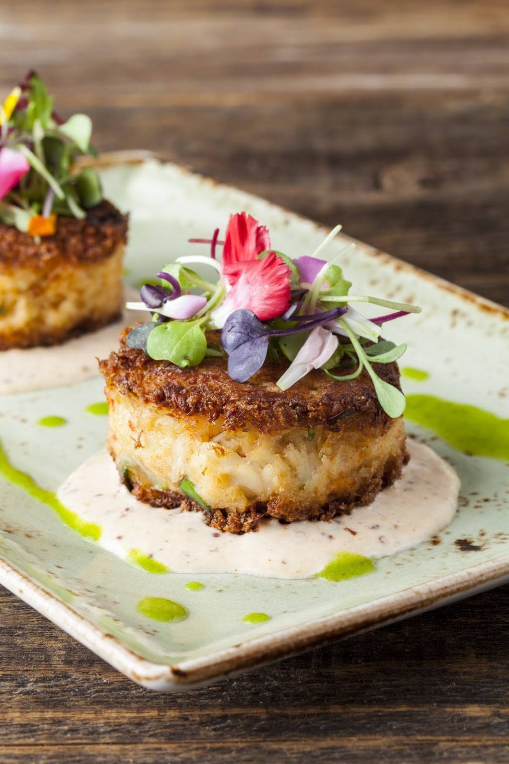 Bluewater Grill | restaurant | 1720 E Camelback Rd, Phoenix, AZ 85016, USA | 6022773474 OR +1 602-277-3474