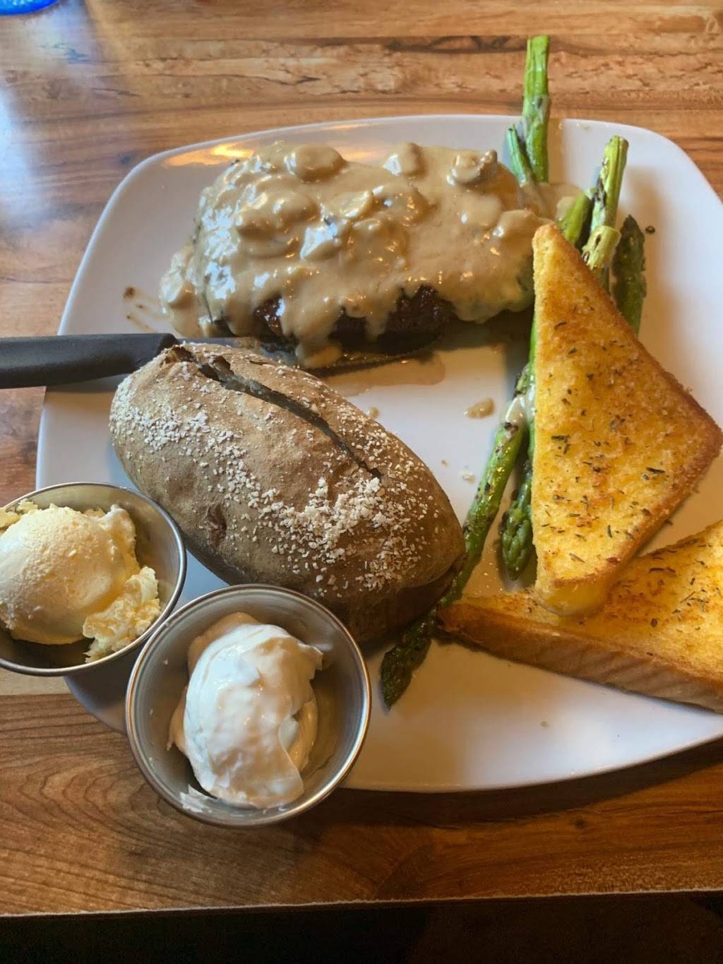 Kissin Kates Cafe/ Beavercreek Saloon | restaurant | 21950 S Beavercreek Rd, Oregon City, OR 97045, USA | 5036323190 OR +1 503-632-3190