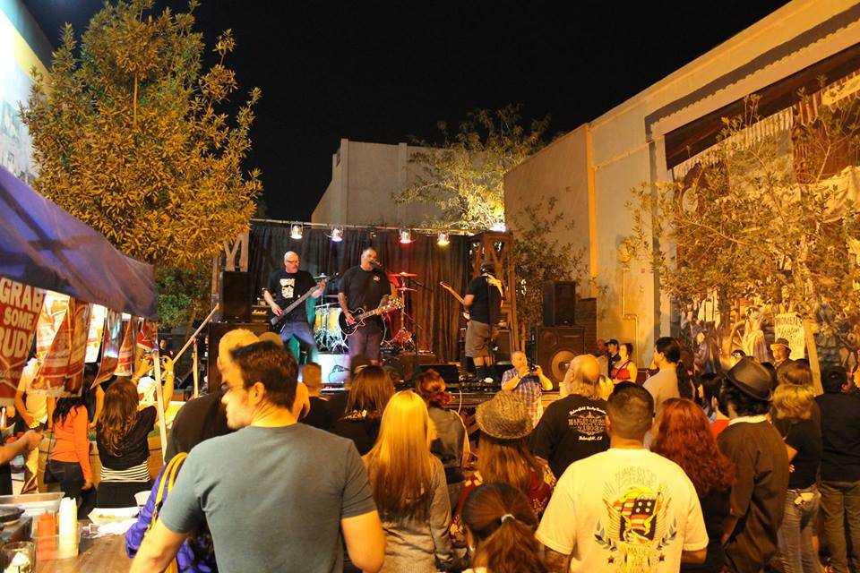 Jerrys Pizza & Pub | restaurant | 1817 Chester Ave, Bakersfield, CA 93301, USA | 6616331000 OR +1 661-633-1000