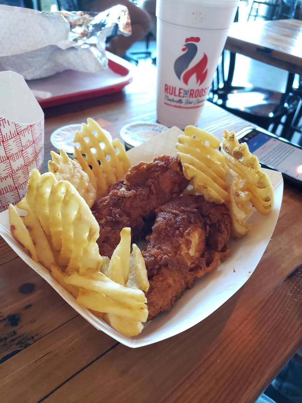 Rule the Roost Nashville Hot Chicken | restaurant | 6635 Westworth Blvd Suite 101, Westworth Village, TX 76114, USA | 8173490325 OR +1 817-349-0325