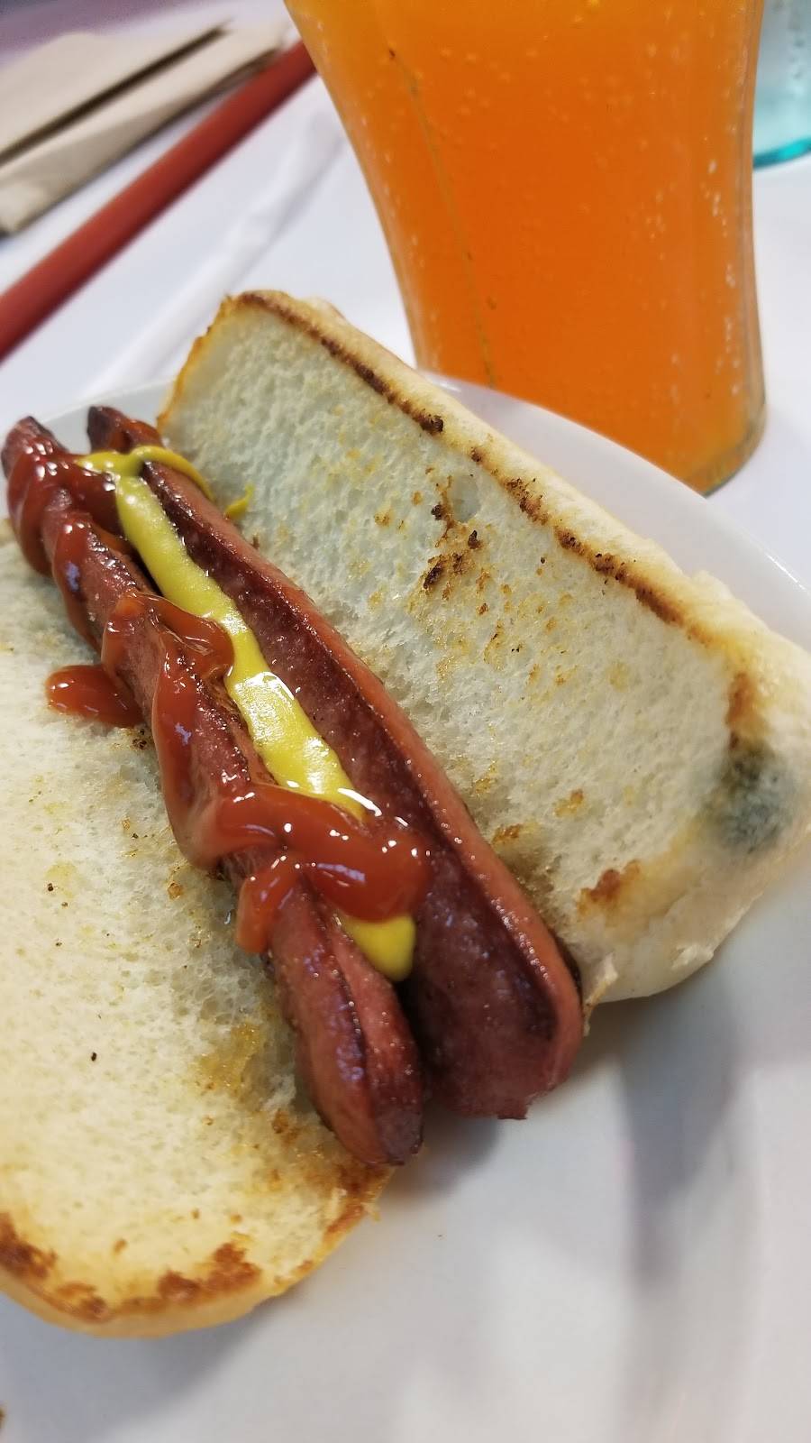 Steak n Shake | restaurant | 630 S Sutton Rd, Streamwood, IL 60107, USA | 6304978109 OR +1 630-497-8109