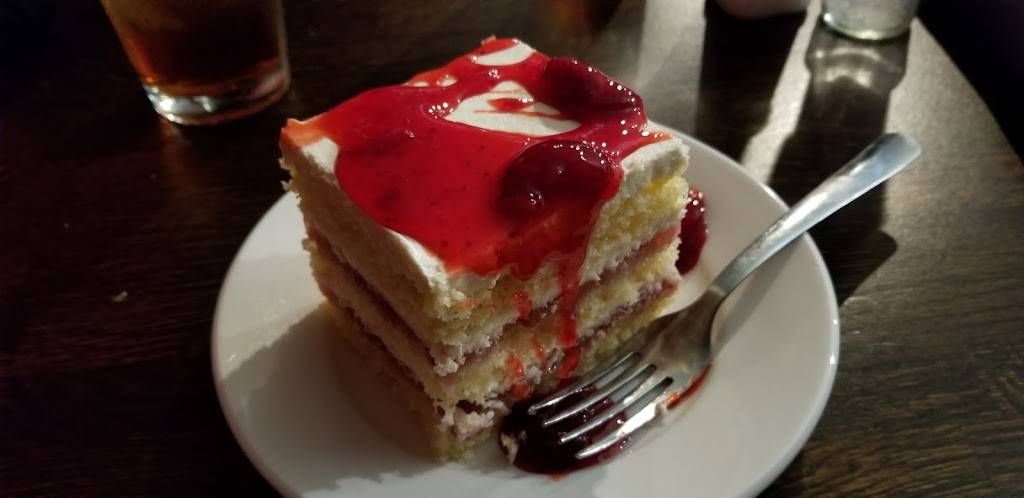 Sammios Italian Restaurant | restaurant | 3057 N Main St, Hope Mills, NC 28348, USA | 9104244000 OR +1 910-424-4000