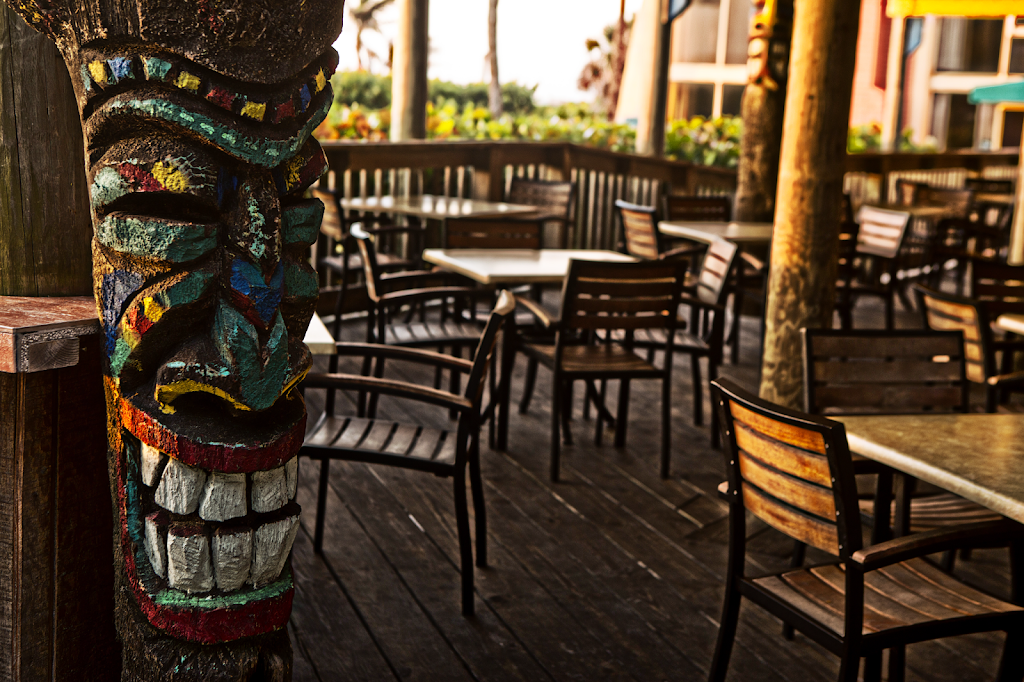 Mambos Beachside Bar & Grill | restaurant | 1300 N Atlantic Ave, Cocoa Beach, FL 32931, USA | 3217832271 OR +1 321-783-2271