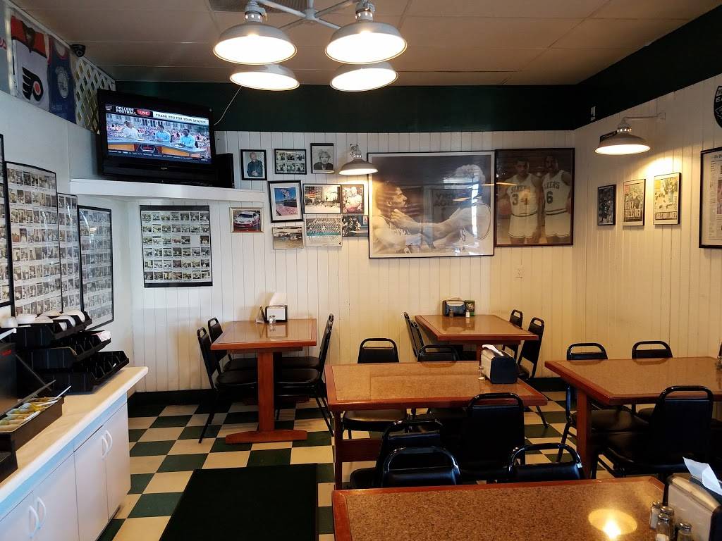 Philly Franks Steaks | restaurant | 151 S Rancho Santa Fe Rd, San Marcos, CA 92069, USA | 7605910145 OR +1 760-591-0145