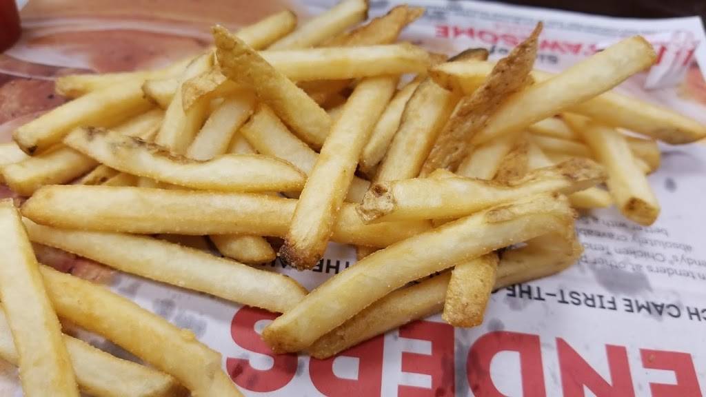 Wendys | restaurant | 901 Hansen Rd, Ashwaubenon, WI 54304, USA | 9204996992 OR +1 920-499-6992