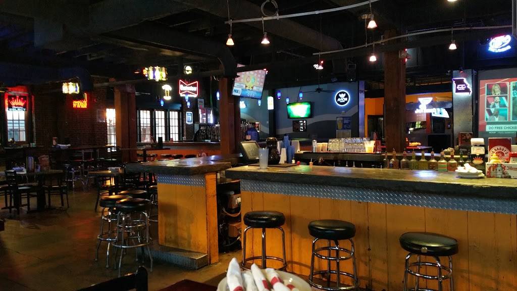 Big Daddys on The Landing | restaurant | 118 Morgan St, St. Louis, MO 63102, USA | 3146216700 OR +1 314-621-6700