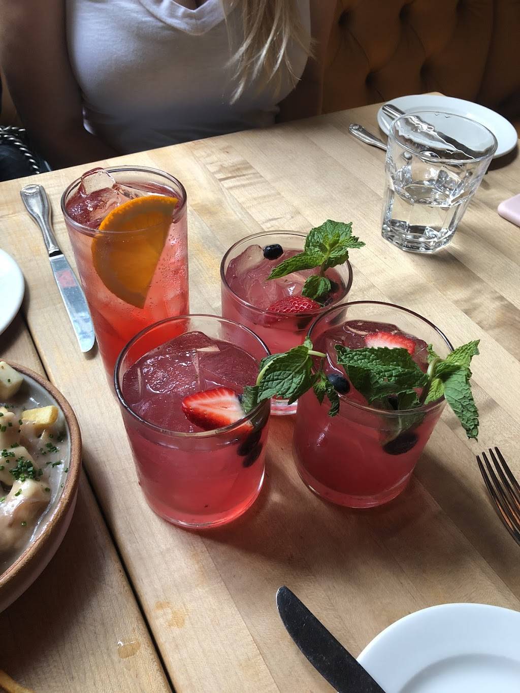 Salt House | restaurant | 545 Mission St, San Francisco, CA 94105, USA | 4155438900 OR +1 415-543-8900